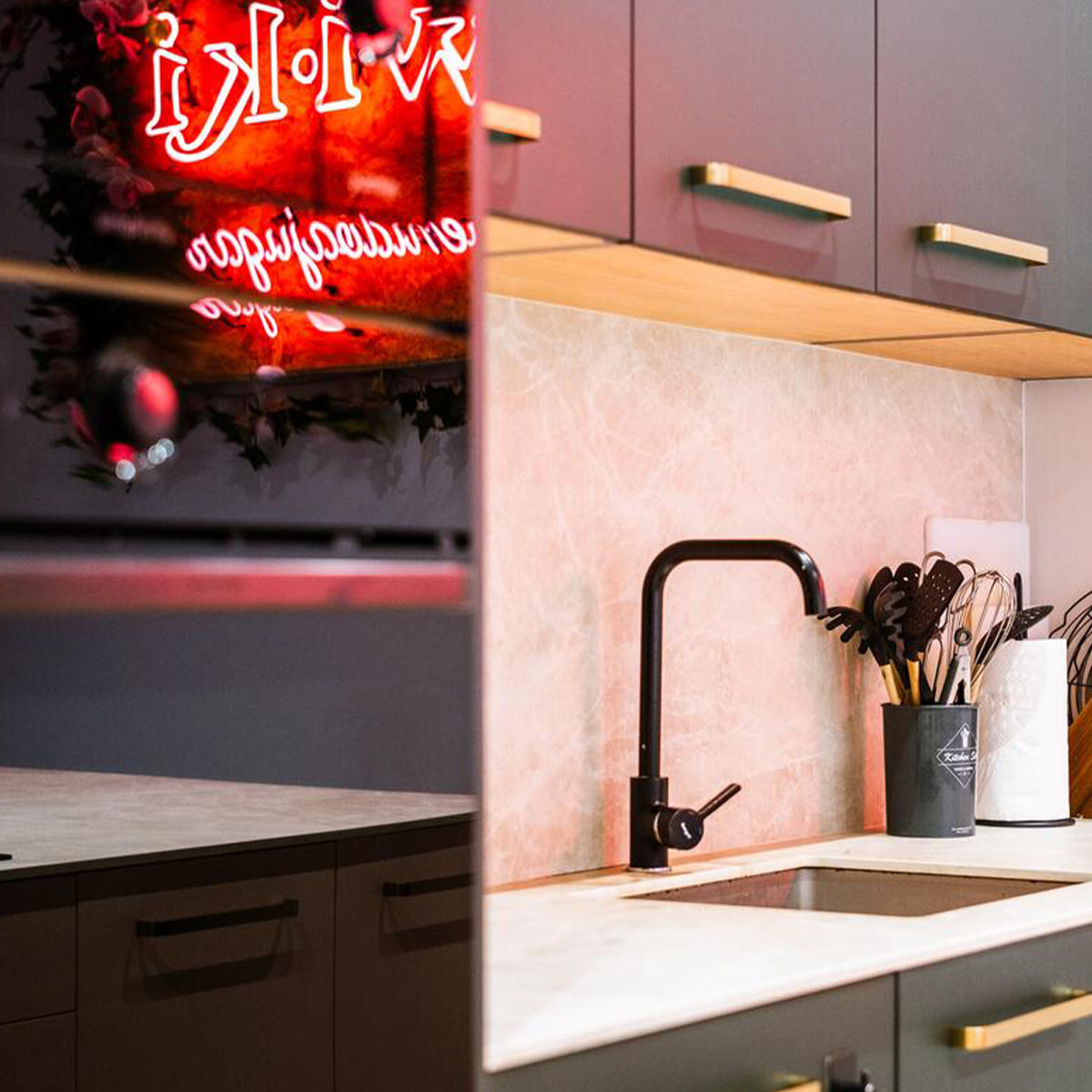 Sala con cocina para cumpleaños de niños en Zaragoza